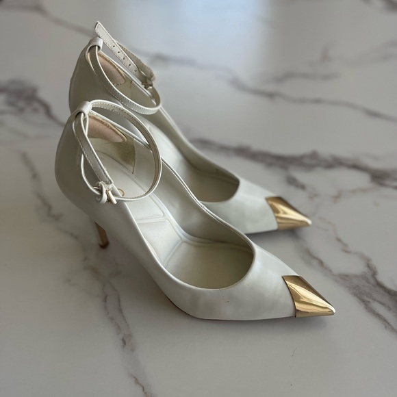 Aldo White and Gold Heels - Picture 1 of 6